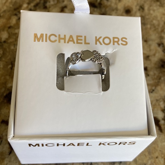 Michael Kors Ring - Picture 3 of 6